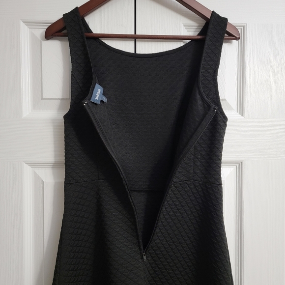 Modcloth Sixties Signature A-Line Dress Women's Size Small, Black Sleeveless - Picture 9 of 9